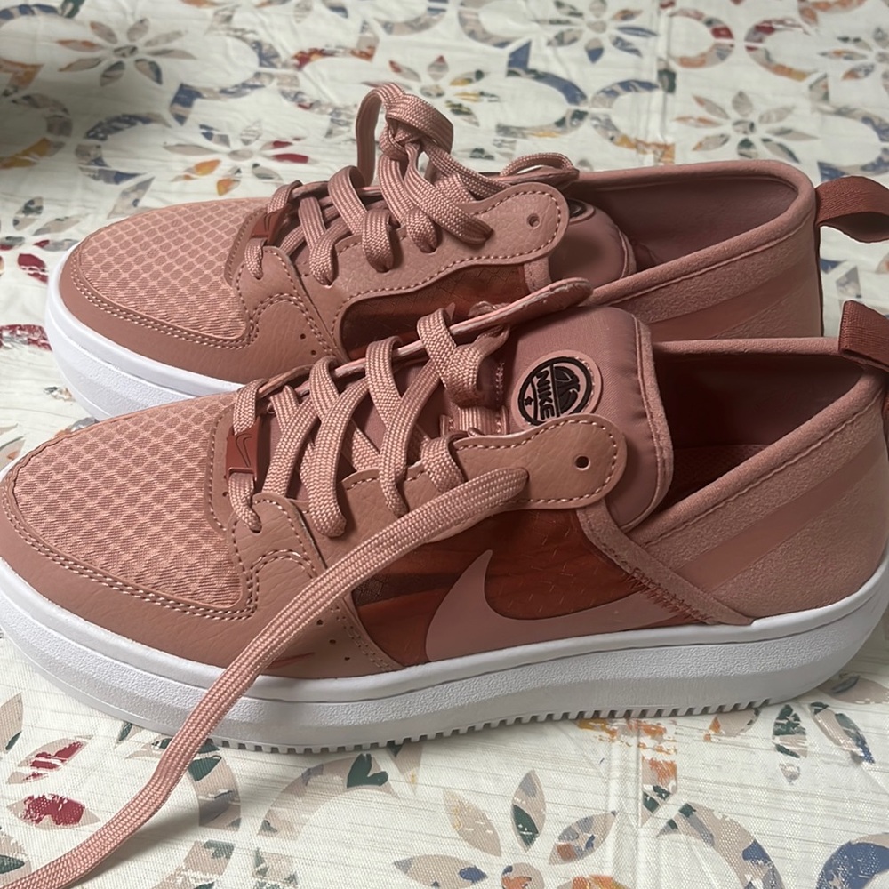 Nike Court Vision Alta Women's Shoes in Pink size 8